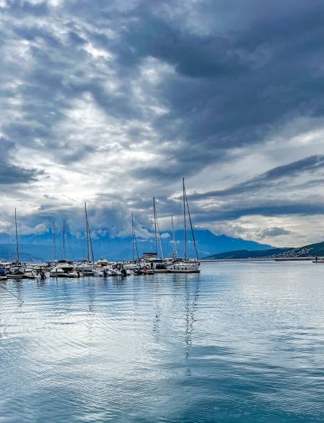 istock Vertical shot of a harbor under a cloudy sky 1432842312