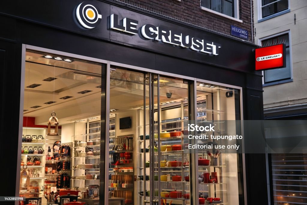Cookware Specialist Store In Europe Stock Photo - Download Image Now -  Amsterdam, Brand Name, Business - iStock