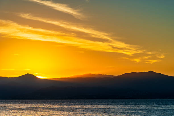 istock lever du jour sur le littoral Corse 1432851271