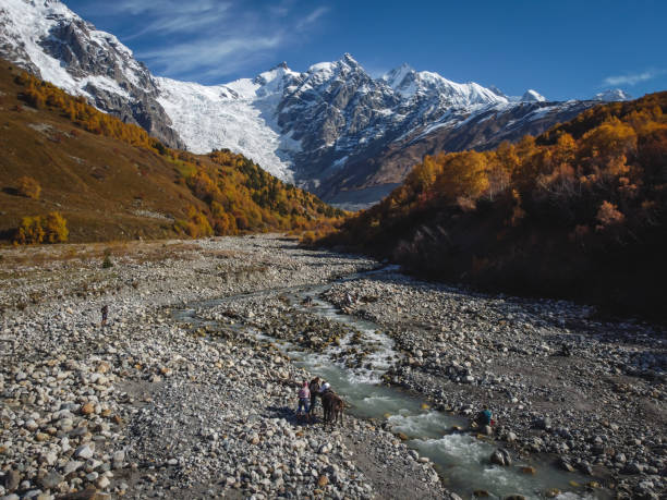 adishi-gletscher - svaneti stock-fotos und bilder