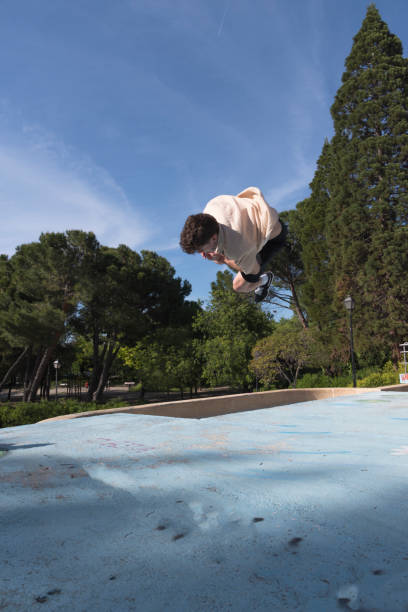 istock young guy doing parkour in the urban area 1432947915