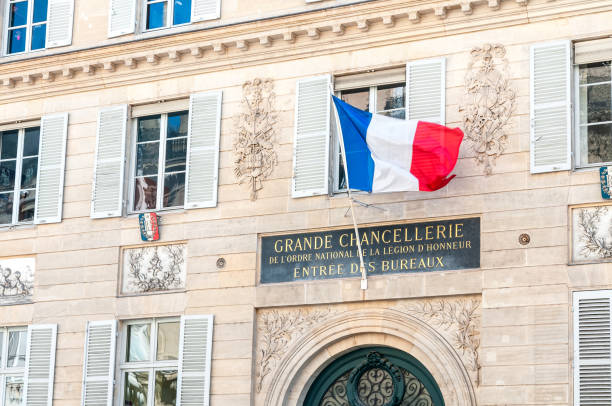 grand chancellery facade in paris - chancellery imagens e fotografias de stock
