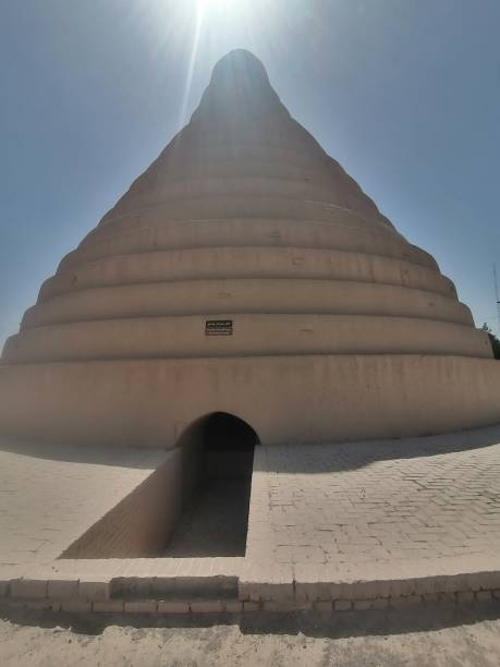 istock Yakhchal (ice house) in Abarkuh 1432967511