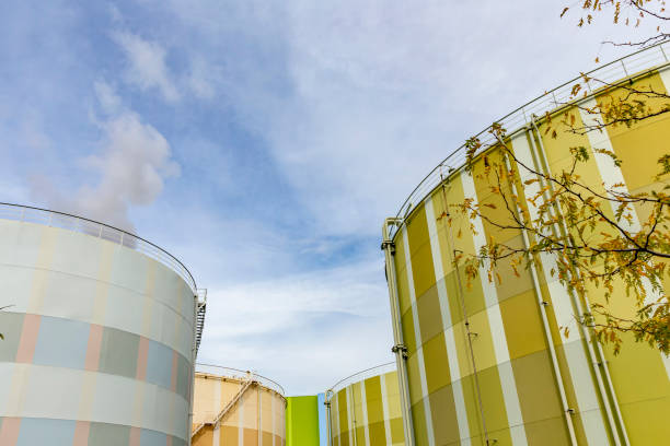 istock gas silos at a power plant painted with stripes ans squares 1433009188