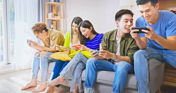 istock friends play game together 1433035022