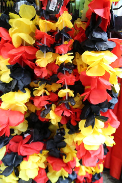 istock Festoon of artificial flowers 1433041167