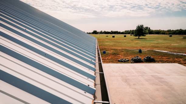 istock Closeup shot of a house roof 1433092106