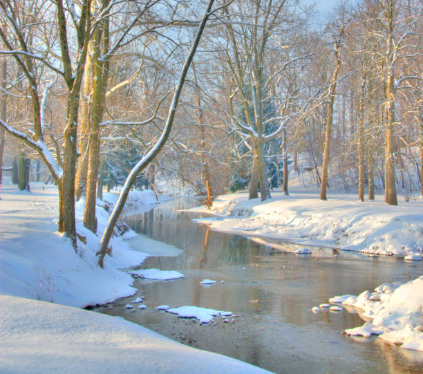 istock Winter on Kokomo Creek-08-Howard County Indiana 1433160501