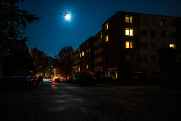 istock moonshine while blackout on salzburg streets 1433166796