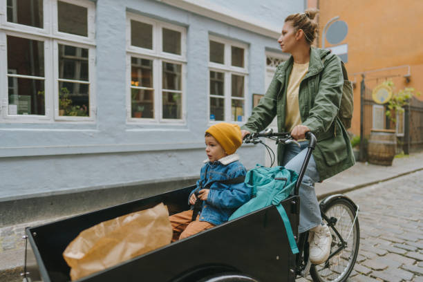 istock On our way to the kindergarten 1433186902