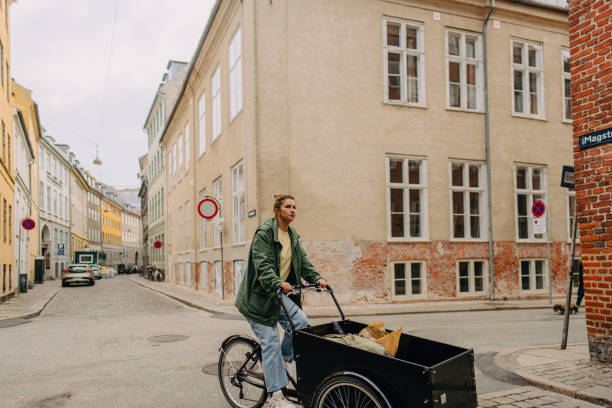 istock Running errands around the city 1433187097