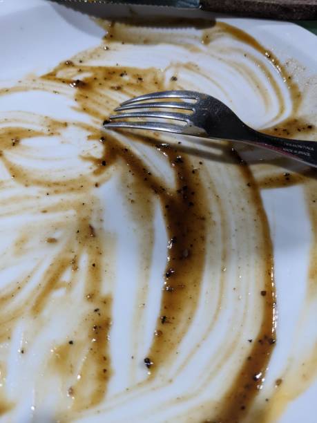 istock Remaining soup and sauce after dinner. 1433211847