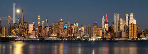 istock Manhattan observed from Hamilton Park, Jersey City 1433233956