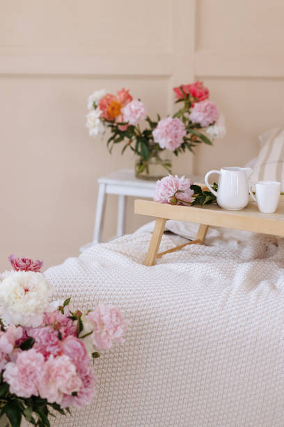 istock Bouquet of flowers in home interior 1433282802