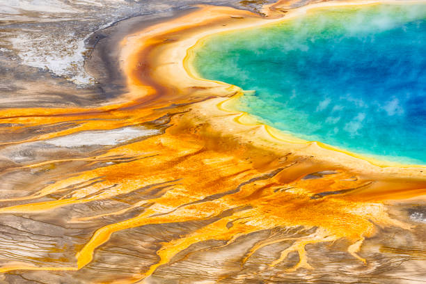 istock Grand Prismatic Spring in Yellowstone national park 1433302584