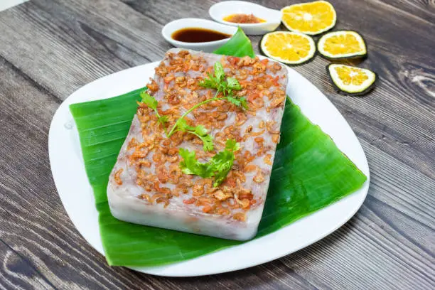 Photo of Fried rice cakes with dried shrimp and potatoes are very popular among the Chinese.  This is a long-standing traditional cake of the nation.