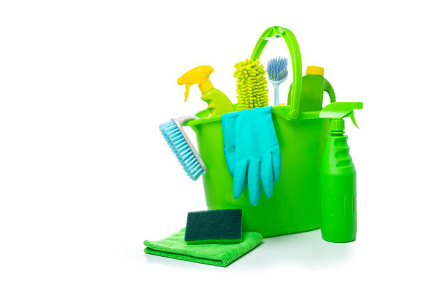 istock Household cleaning products isolated on white background 1433332962
