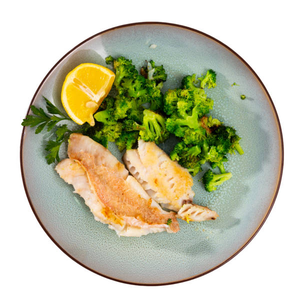 istock Appetising roasted rockfish fillet with seared broccoli 1433341636