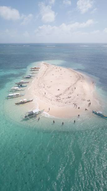 istock Vertical aerial view of a floating sand island 1433354436