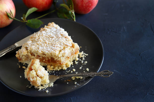 istock Delicious homemade apple crumble tart 1433375129