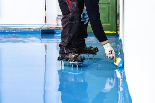 istock Self leveling blue epoxy floor in the gym 1433394189