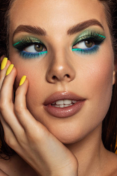 istock Beautiful woman with bright make-up 1433553750