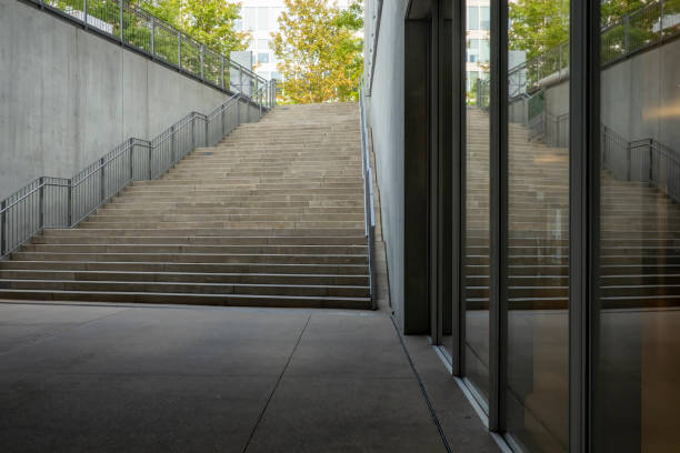 istock Stairs leading to the sunken square 1433630930