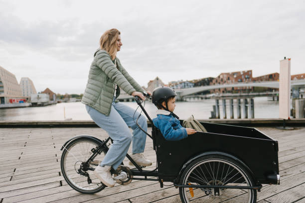 istock Cargo bike ride with my mom 1433641266