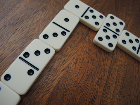 Let's play dominoes