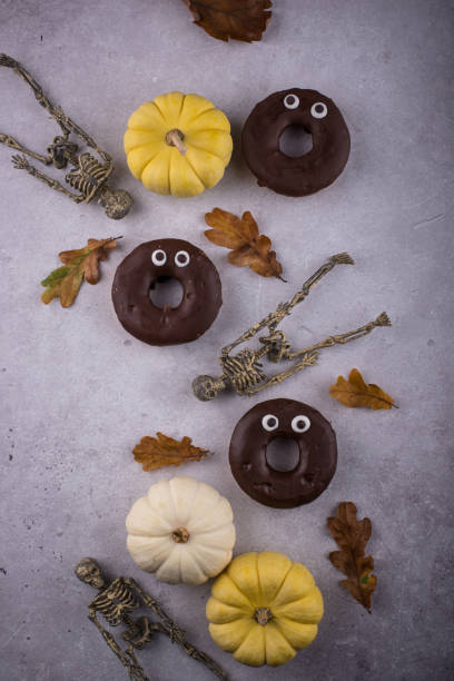 istock Halloween festive donuts with eyes. 1433672348
