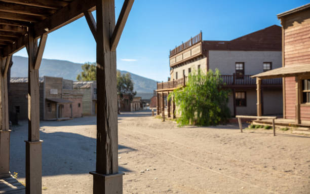 istock abandoned Western village in desert 1433744175
