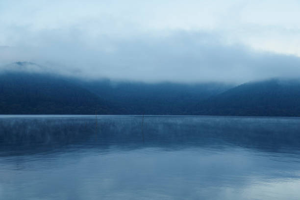 istock Lake Ashi in the early morning 1433766920