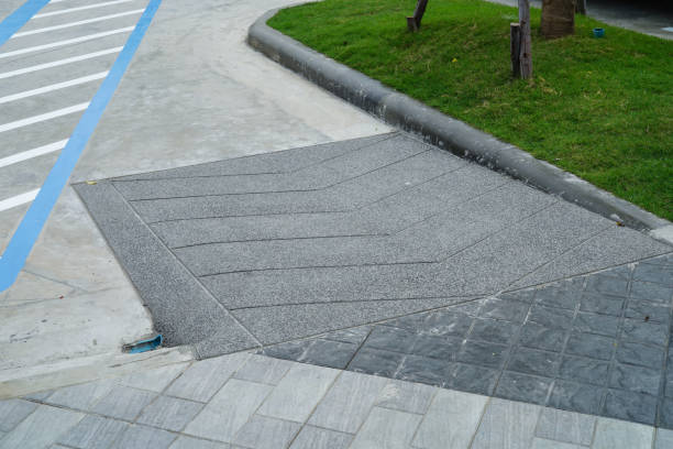 istock Building entrance trail with ramp for old or cannot self help disability person on wheelchair. 1433826321