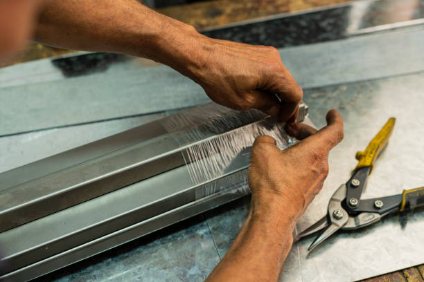 istock Employe of a locksmith are working on cutting material 1433827301