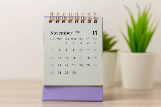 istock Hello November 2022.Desktop calendar for planning and managing each date. 1433838501