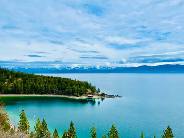 flathead lake - dusk blue montana landscape imagens e fotografias de stock