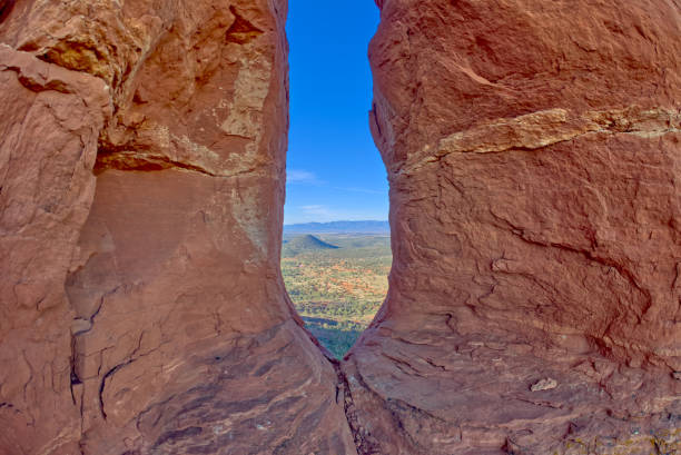 istock Sedona view through Cockscomb Spire 1433941670