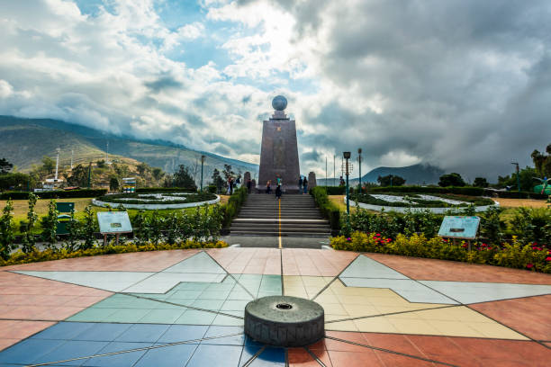 monument in the middle of the world, ecuador (september 2022) - equator imagens e fotografias de stock
