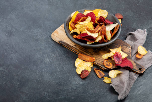 istock Bowl of healthy colorful vegetable chips 1434029039
