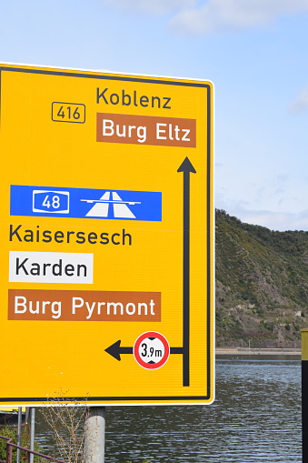 roads to Koblenz, Burg Eltz, Kaisersesch, KArden, Burg Pyrmont, Autobahn, A48