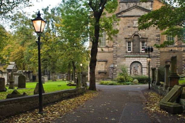 st cuthbert's kirkyard - scotland texas foto e immagini stock