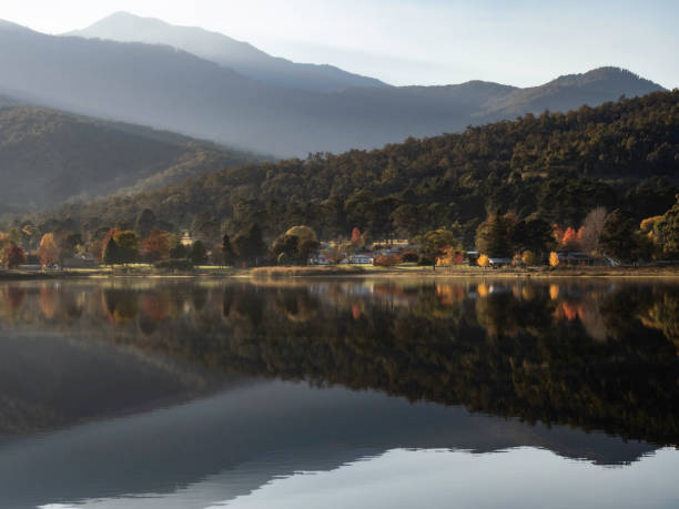 Reflection lake an mountain village Mt Beauty in the Victorian High country during autumn high country stock pictures, royalty-free photos & images