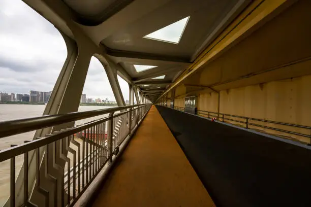 Photo of Bridge, pedestrians and non-motorized vehicle lanes