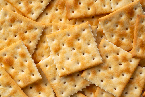 Crackers placed throughout the screen. Viewed from above.