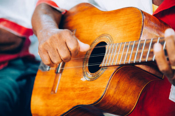 istock Street band guitarist 1434412366