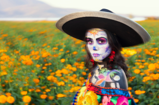 Point of view of a person who sees a catrina as a spirit.