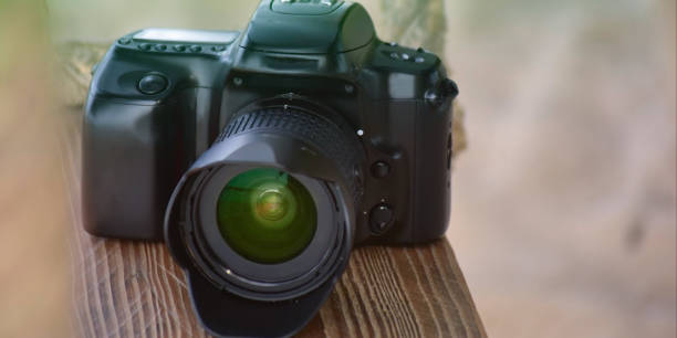 istock The lens Telecon Vector That gave the rate Enlarge image 1434576907