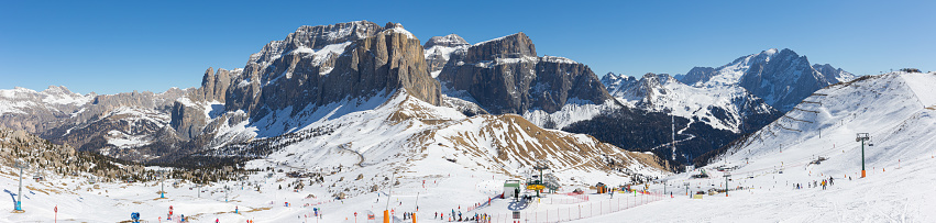 Passo Sella, Sellapass lies between ski resorts Gröden, Val Gardena, Südtirol, South Tyrol, and Fassatal, Val di Fassa, Trentino, Italy