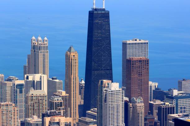 chicago skyline mit hancock building - hancock building stock-fotos und bilder