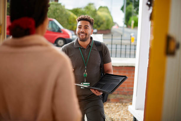 istock social services at the door 1434714266